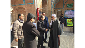 برگزاری میز خدمت آبفا در نماز جمعه مسجد جامع شهر سنندج